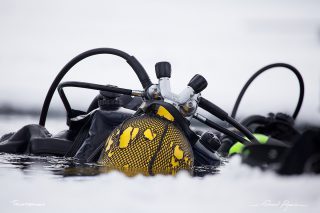 Plong&eacute;e sous glace &agrave; Tignes 