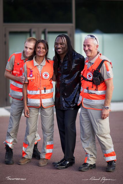 Earth, Wind & Fire &bull; Red Cross & Tim Owens